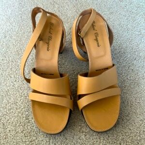 NWT ROBERT CLERGERIE caramel sandals